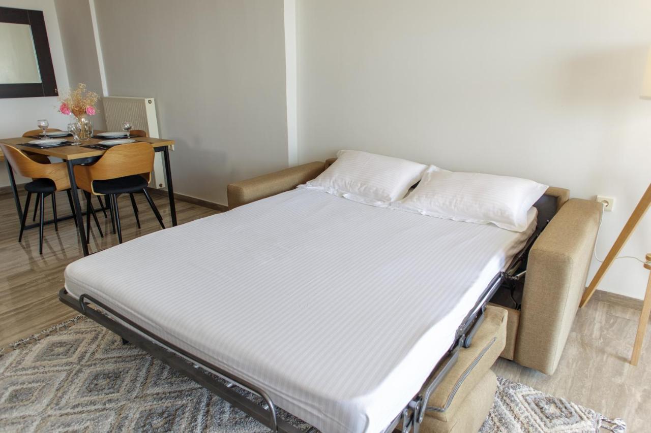 Almyros Aktis Seaview Apartment Kalamata Esterno foto