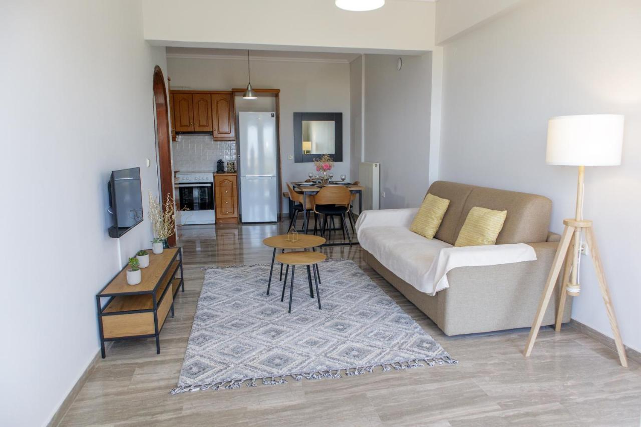 Almyros Aktis Seaview Apartment Kalamata Esterno foto
