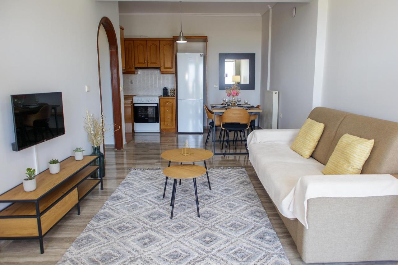 Almyros Aktis Seaview Apartment Kalamata Esterno foto