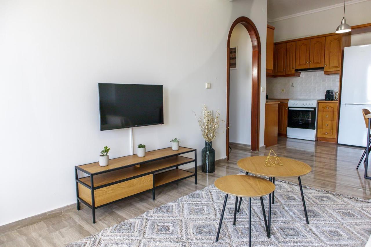 Almyros Aktis Seaview Apartment Kalamata Esterno foto