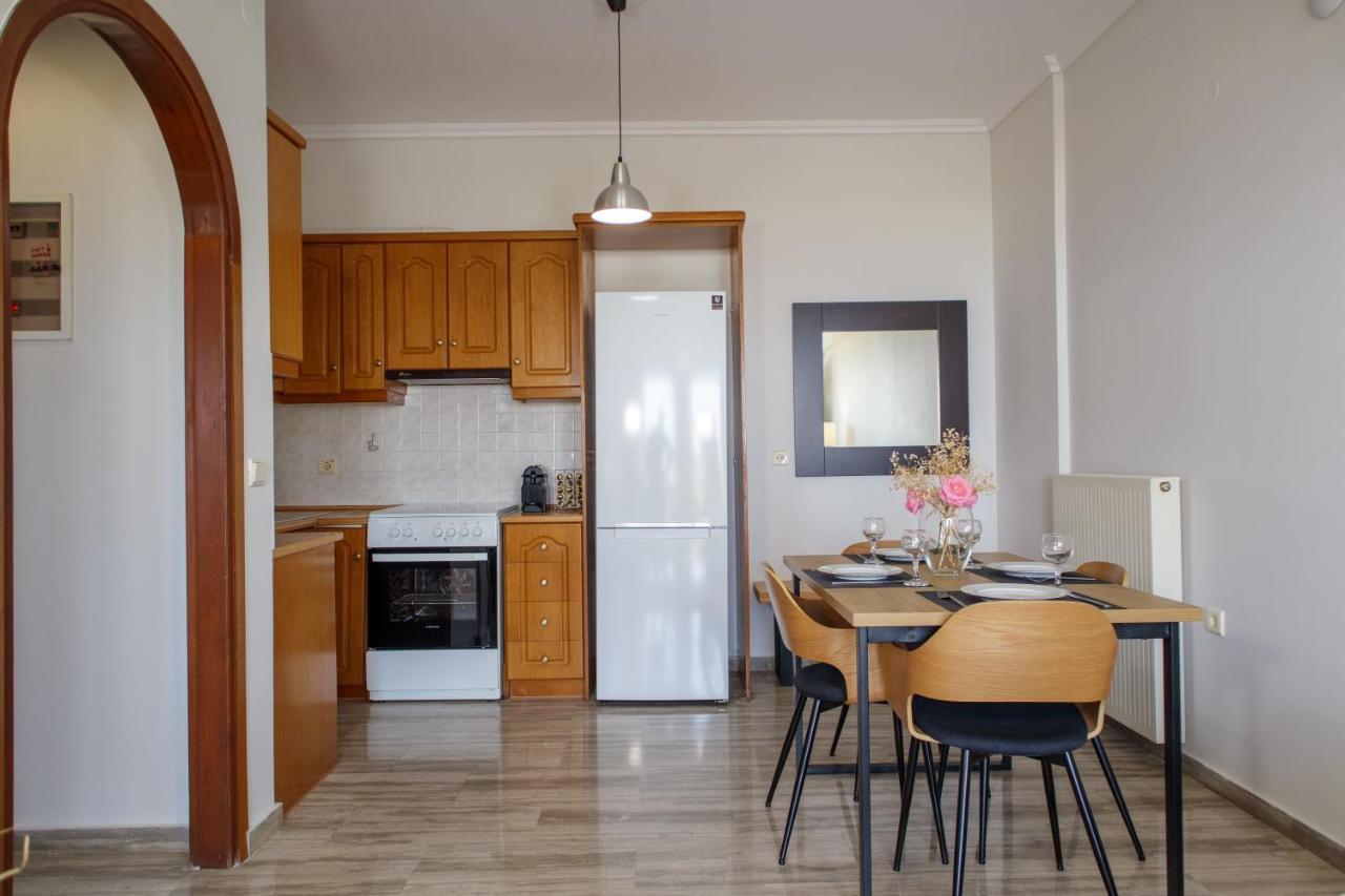 Almyros Aktis Seaview Apartment Kalamata Esterno foto